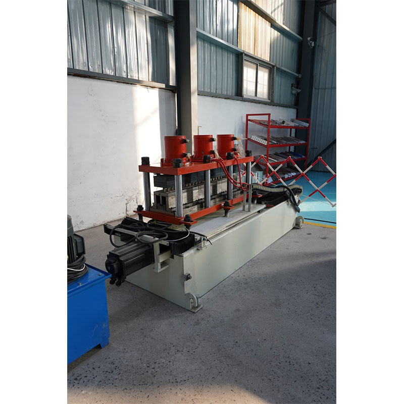 Источник: Заводская продажа станков для изготовления солнечных монтажных конструкций, станков для профилирования стальных водосточных желобов и водосточных систем