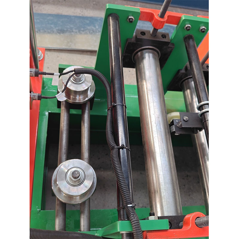 Станок для профилирования металлических стоек и направляющих, станок для изготовления каркасов из тонколистовой стали, С-образный профиль для гипсокартона