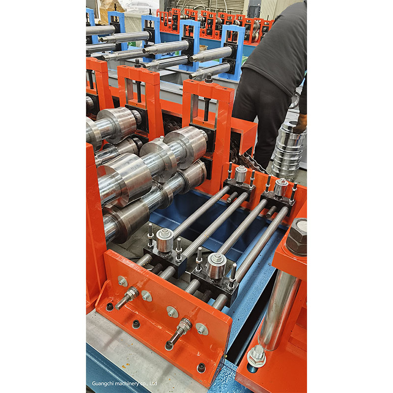 Станок для профилирования профилей из легкой стали для гипсокартона, изготовленных по индивидуальному заказу (C и U-образные профили).