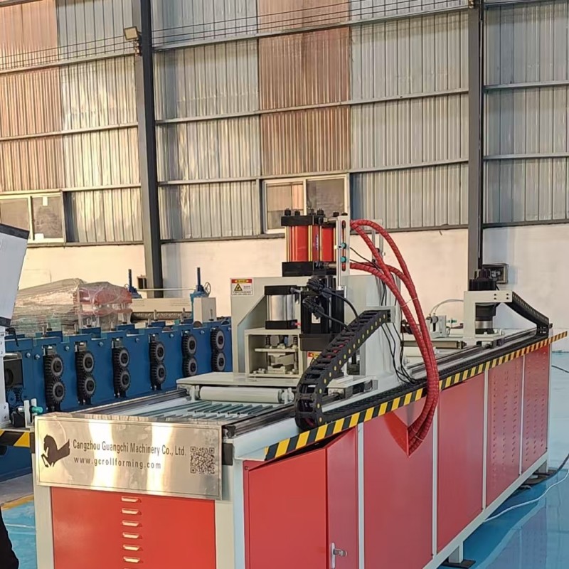 Станок для штамповки и резки металлических изделий