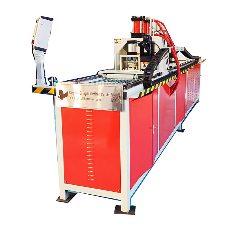 Станок для штамповки и резки металлических изделий