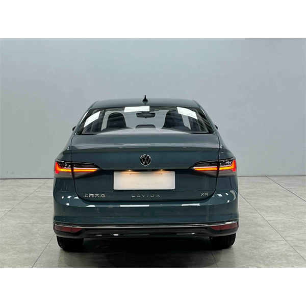 Volkswagen Lavida 2023 Xinrui 1.5L Automatic Xinyuan: Больше, чем компактный седан — ваш надежный партнёр для повседневных поездок - Международная автомобильная торговая компания "Racer-house"