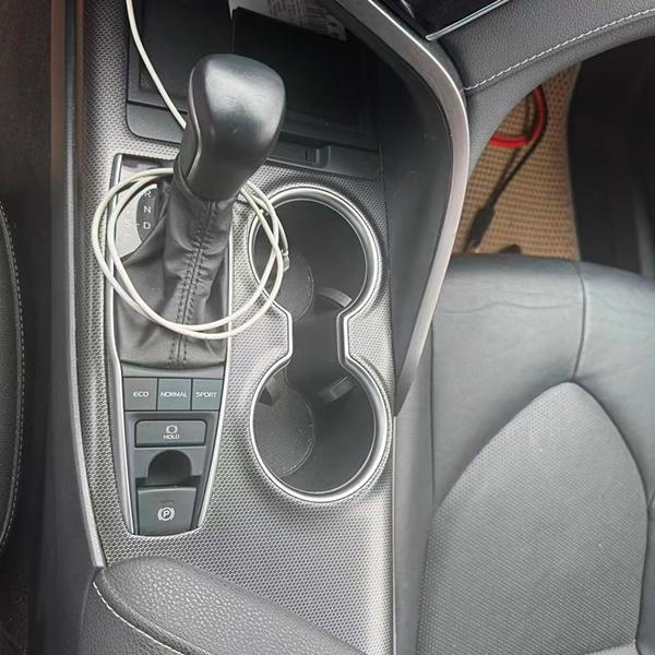 Новый уровень: почему Toyota Camry — это больше, чем просто седан - Международная автомобильная торговая компания "Racer-house"