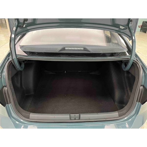 Volkswagen Lavida 2023 Xinrui 1.5L Automatic Xinyuan: Больше, чем компактный седан — ваш надежный партнёр для повседневных поездок - Международная автомобильная торговая компания "Racer-house"