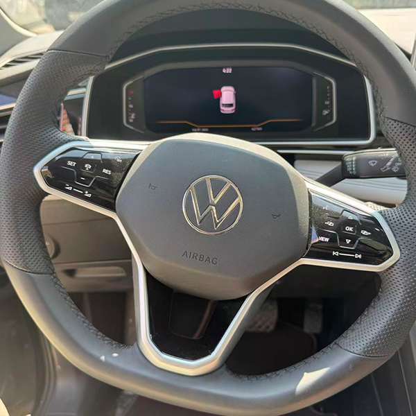 Volkswagen Tiguan L: Пространство для тех, кто выбирает всё - Международная автомобильная торговая компания "Racer-house"