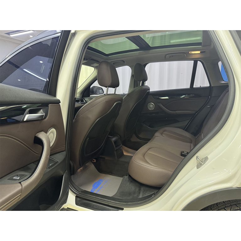 BMW X1 2021 Рестайлинг sDrive20Li Fashion: Больше, чем компактный премиум SUV — ваш уверенный спутник - Международная автомобильная торговая компания "Racer-house"