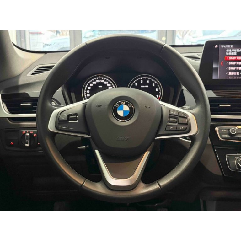 BMW X1: Не просто средство для поездок на работу, а ваш универсальный спутник в дороге - Международная автомобильная торговая компания "Racer-house"