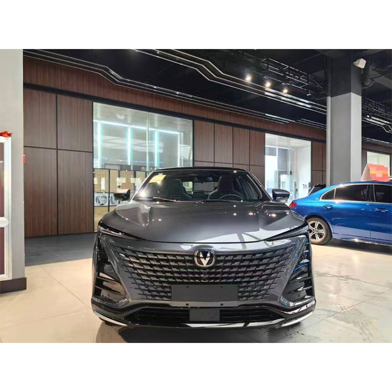 Changan UNI-T 2023 года выпуска (комплектация 1.5T Deluxe «Цзуньсин») не просто стильный компактный кроссовер, а ваш интеллектуальный спутник в городе - Международная автомобильная торговая компания "Racer-house"