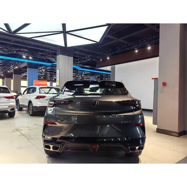Changan UNI-T 2023 года выпуска (комплектация 1.5T Deluxe «Цзуньсин») не просто стильный компактный кроссовер, а ваш интеллектуальный спутник в городе - Международная автомобильная торговая компания "Racer-house"