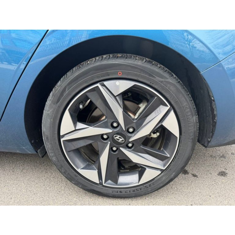 Hyundai Elantra: Больше, чем транспорт — ваш комфортный спутник в дороге - Международная автомобильная торговая компания "Racer-house"