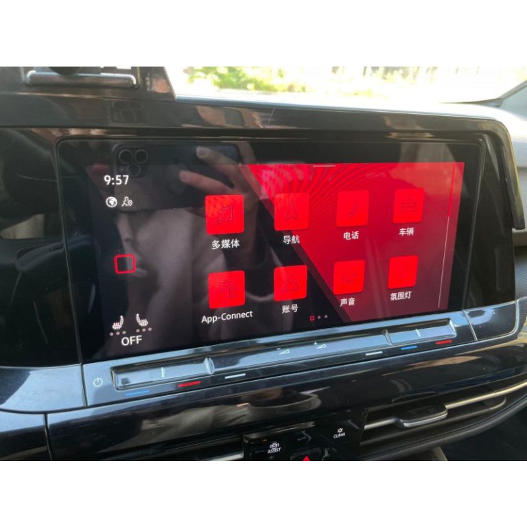 Volkswagen Golf: больше, чем модный автомобиль — это ваш динамичный спутник - Международная автомобильная торговая компания "Racer-house"