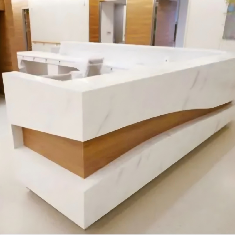 Обработка поверхности и грязеотталкивающие свойства стоек регистрации из искусственного камня