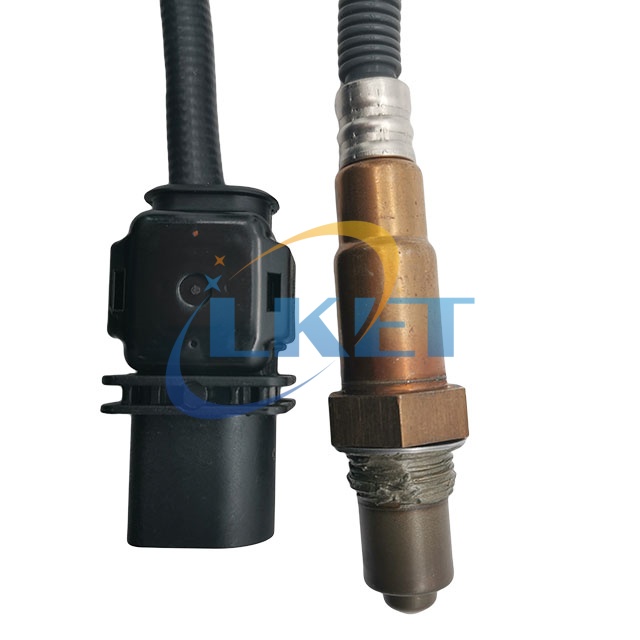 Широкополосный датчик кислорода (LSU 4.9) для CITROEN, FIAT, IVECO, LANCIA, OPEL, PEUGEOT, SAAB. Номер: 0281004026. Длина кабеля: 400 мм.​