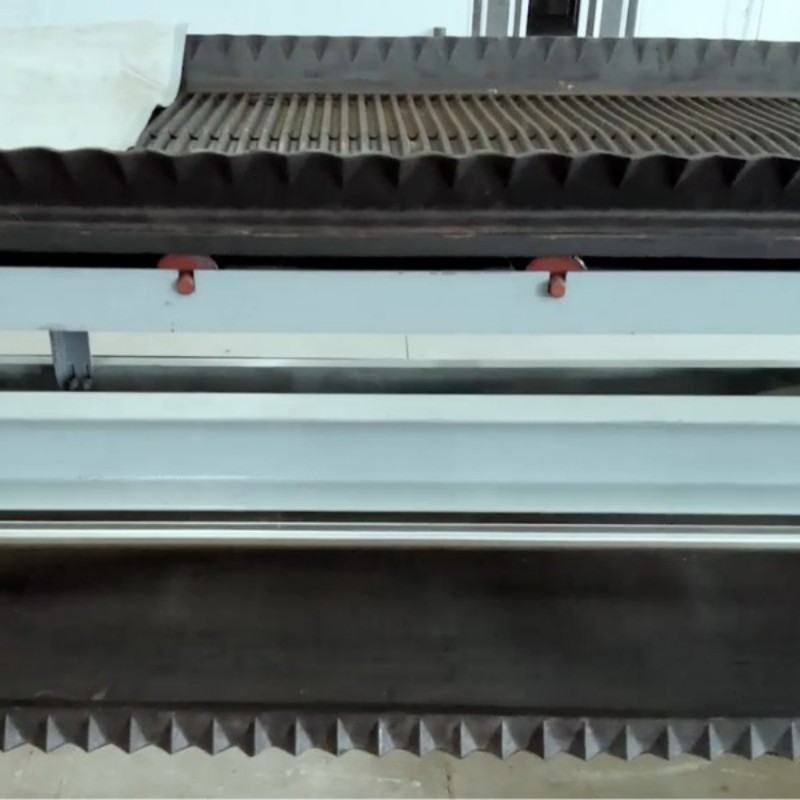 Бортовые уплотнители ленты