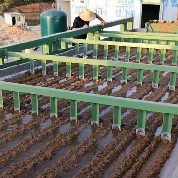 Вакуумный ленточный фильтр: высокоэффективное оборудование для разделения твердых и жидких веществ, способствующее модернизации промышленности в России