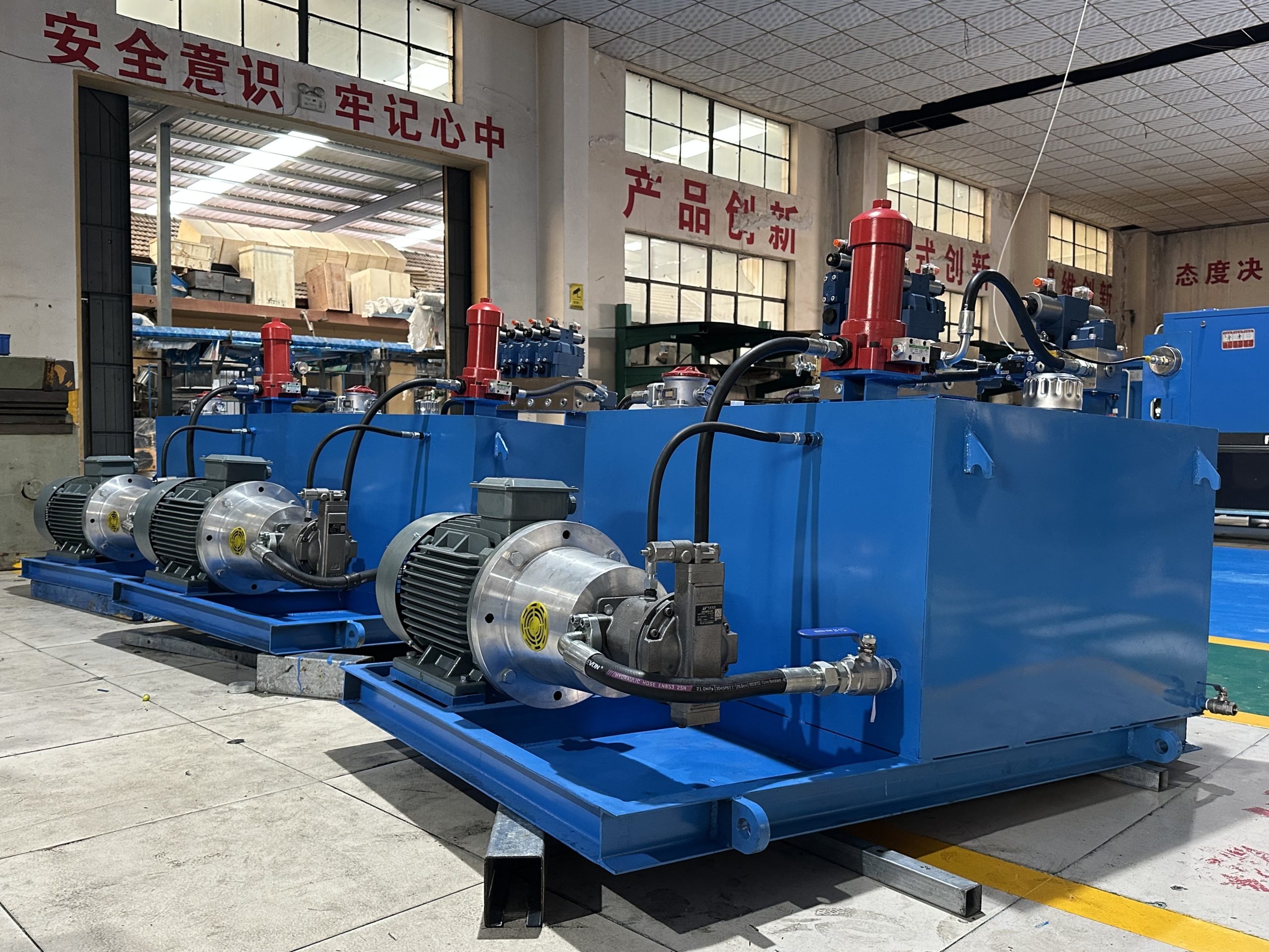 Гидроцилиндр в гидравлической системе: почему согласование параметров определяет надежность оборудования