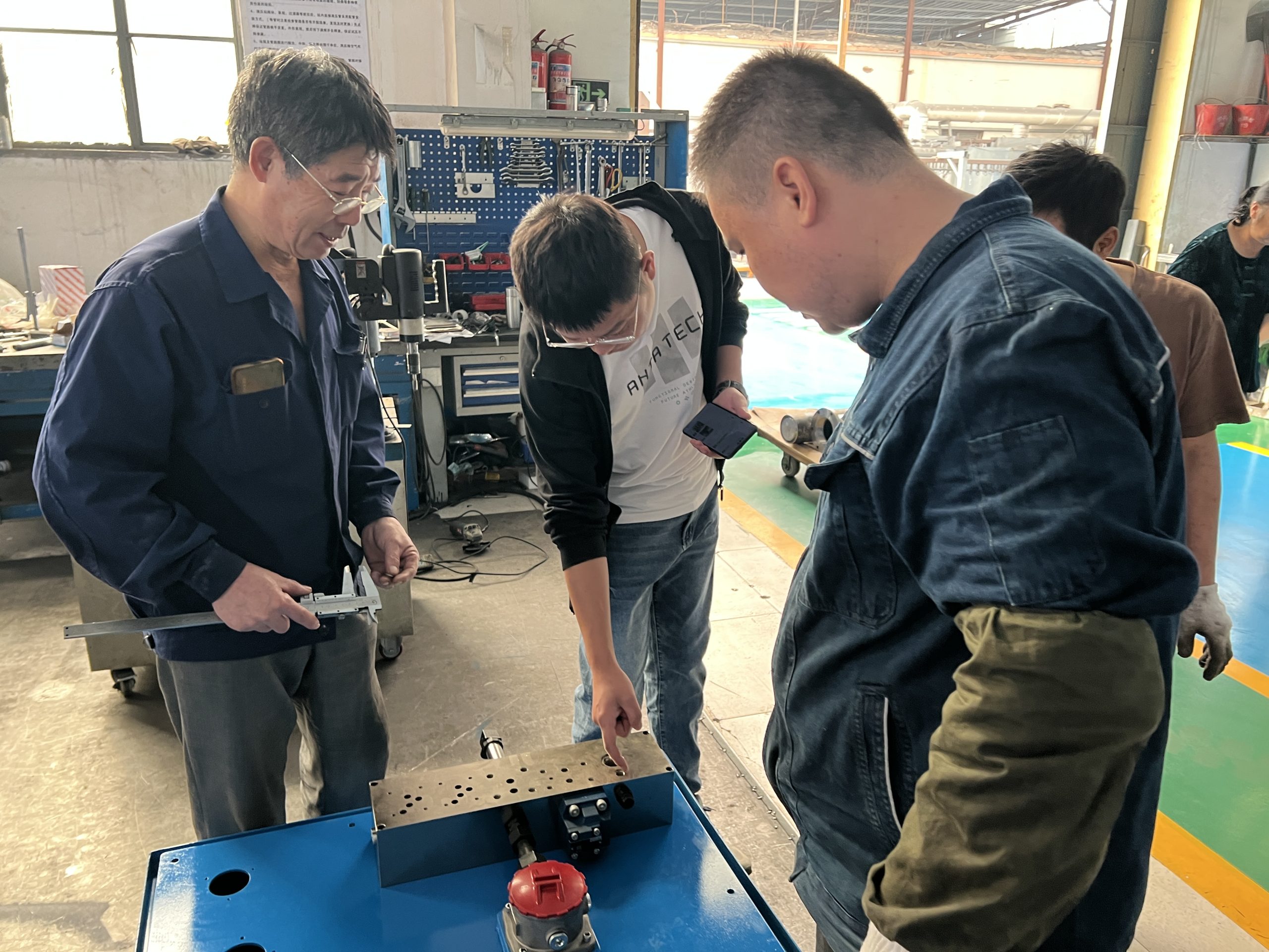 Анализ преимуществ импорта российских гидравлических систем и гидравлического оборудования из Китая