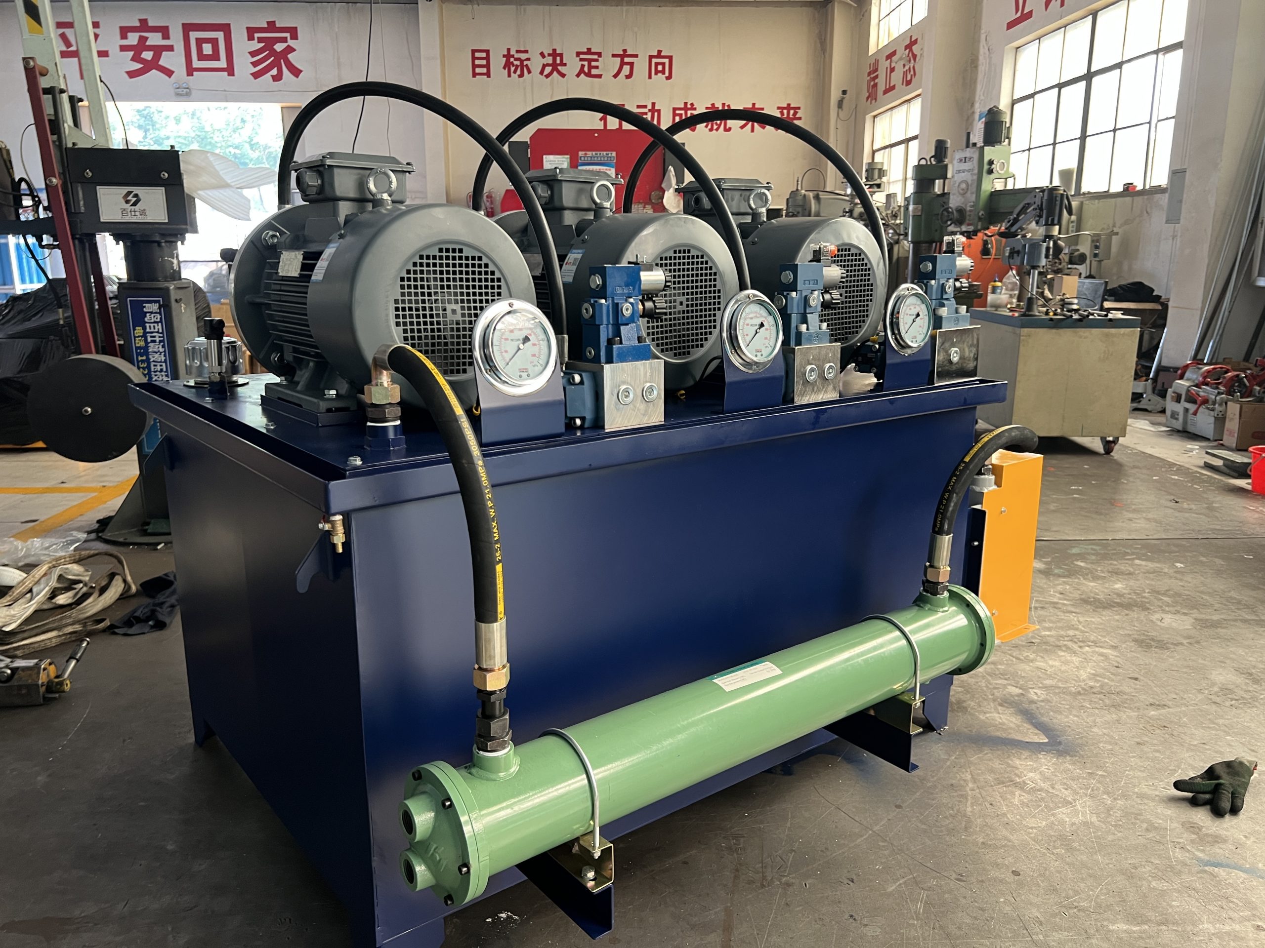 Влияние точности обработки на срок службы тяжелых гидроцилиндров