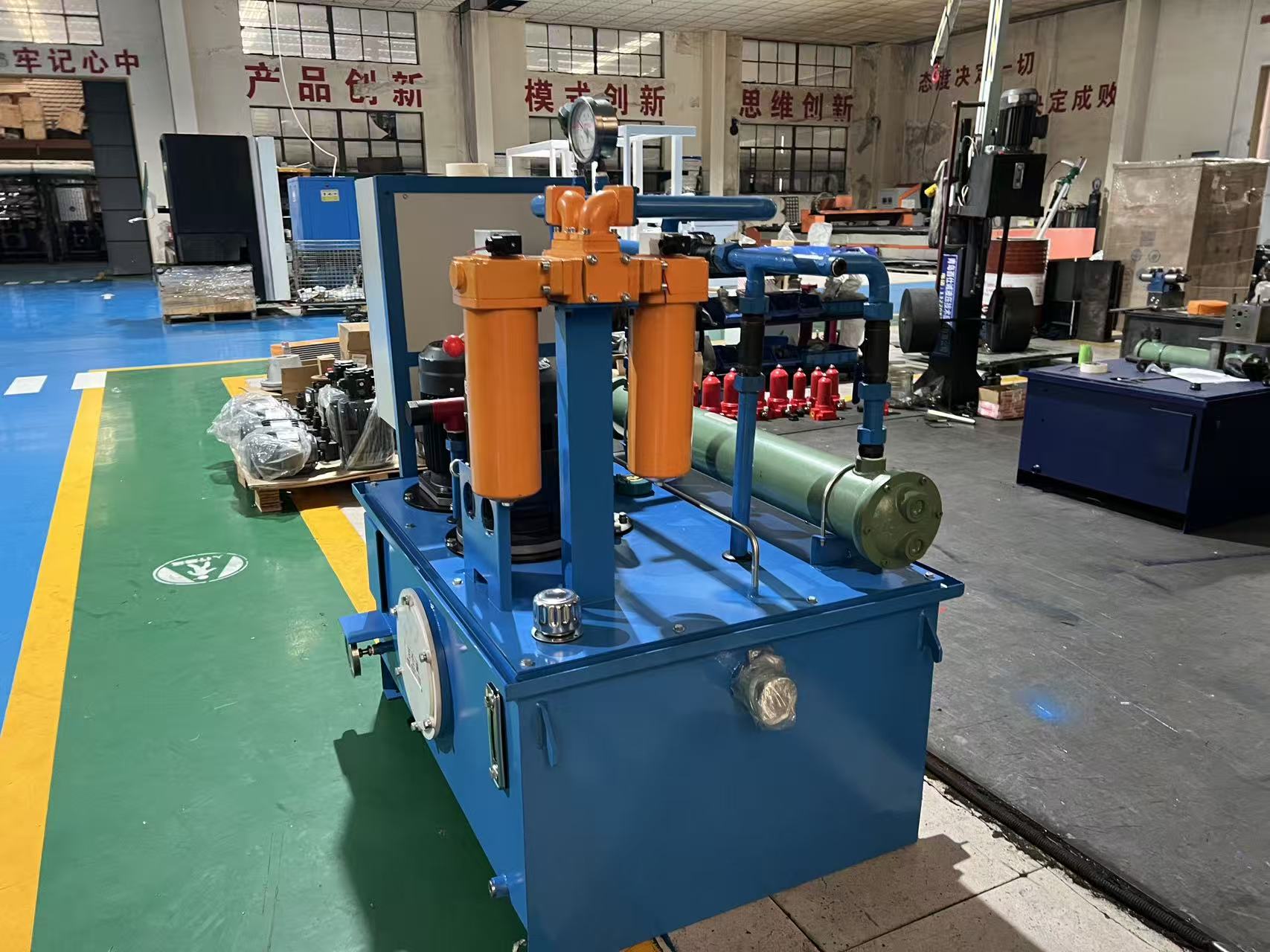 Как отрасль применения определяет конструкцию гидравлической системы и исполнительных механизмов