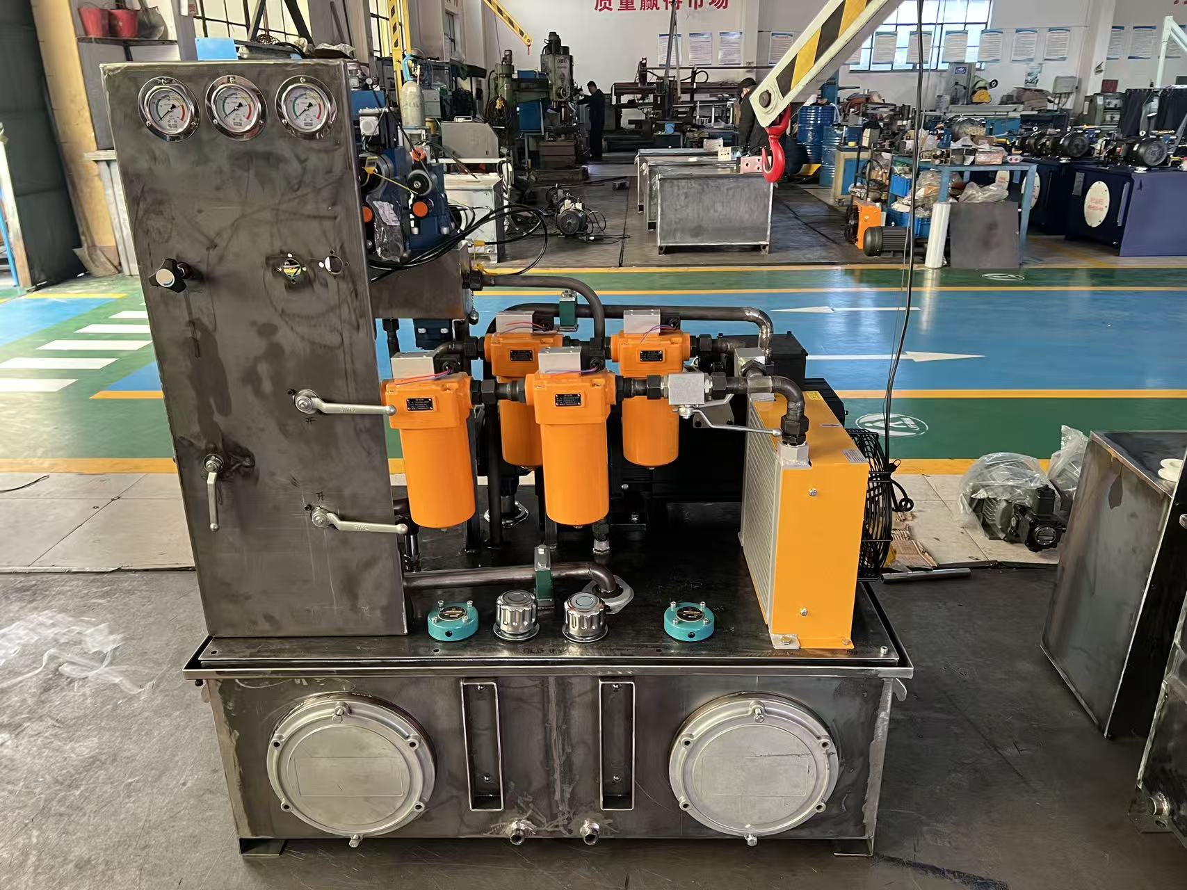 Гидроцилиндры под заказ для тяжелого промышленного оборудования