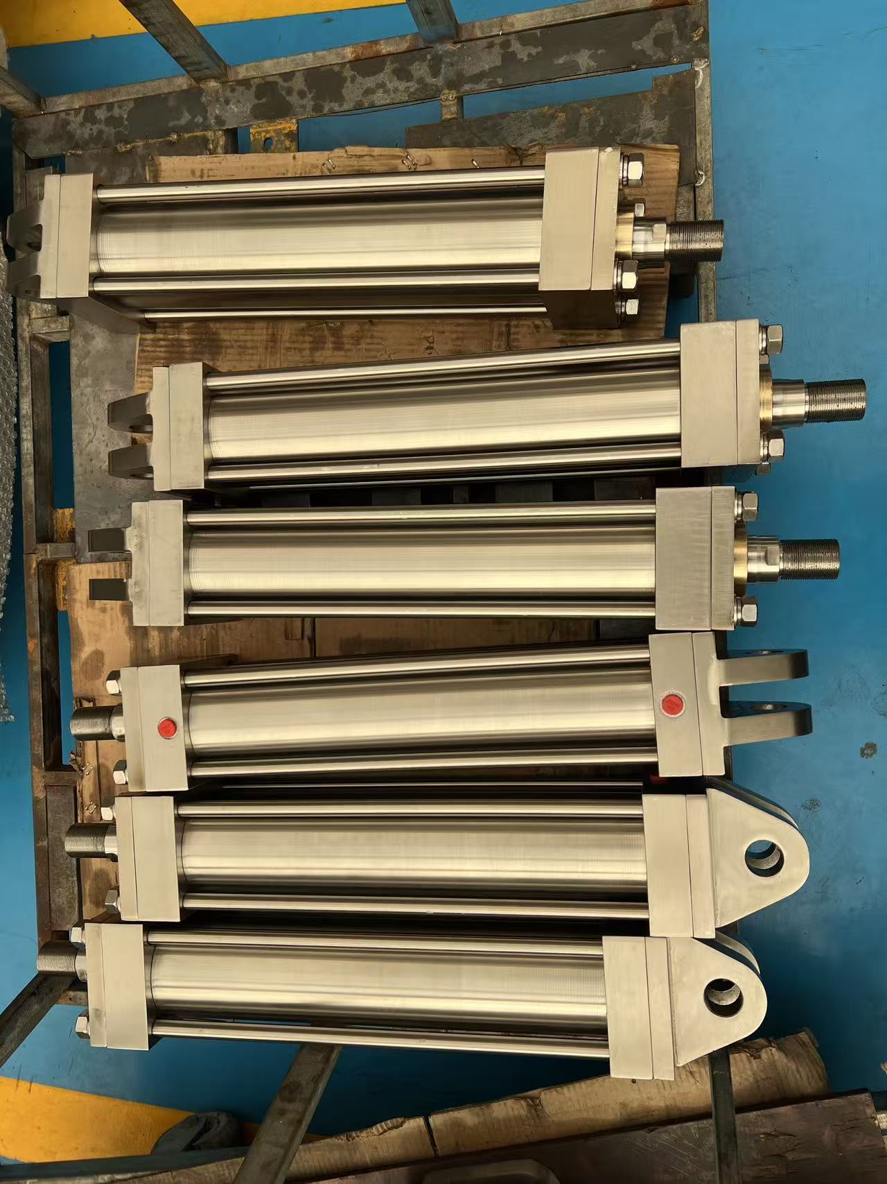 Гидроцилиндры под заказ для экстремальных и высоконагруженных условий эксплуатации