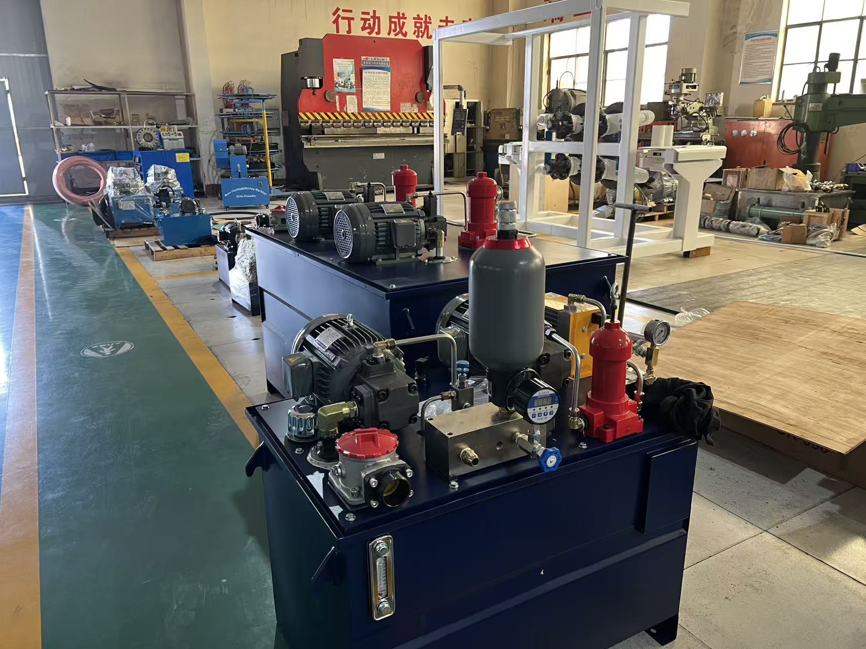 Гидравлические системы под заказ для промышленного оборудования: 6 факторов выбора для надежной работы