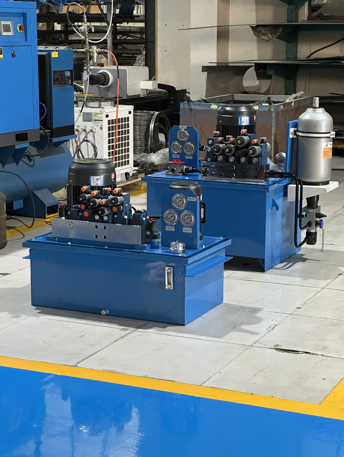 Компания Wuhan Yinli Machinery получила патент на гидравлическую систему управления новым типом изолятора, а стабильность и безопасность операции открытия и закрытия крышки были значительно улучшены.