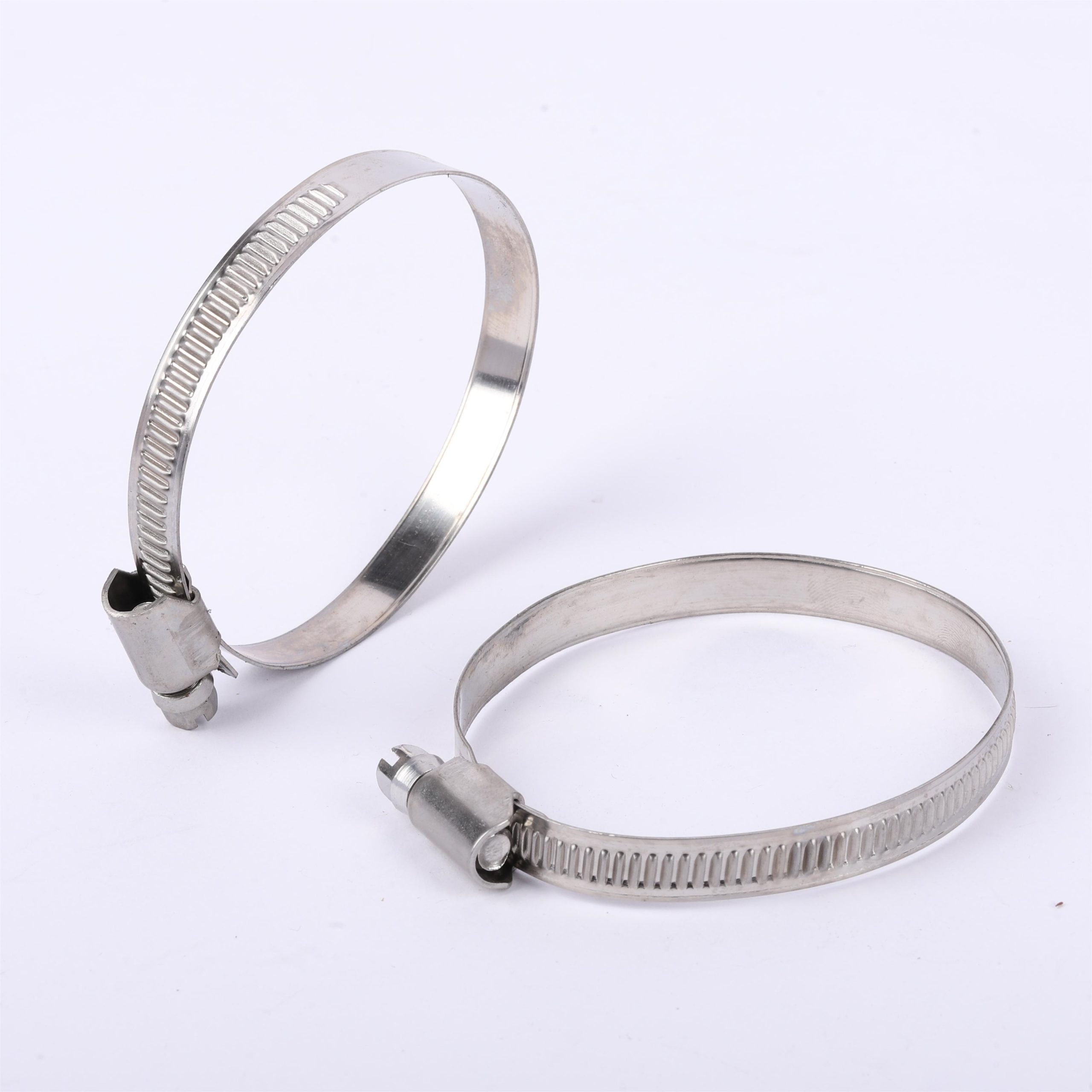 зажим для горла немецкого типа