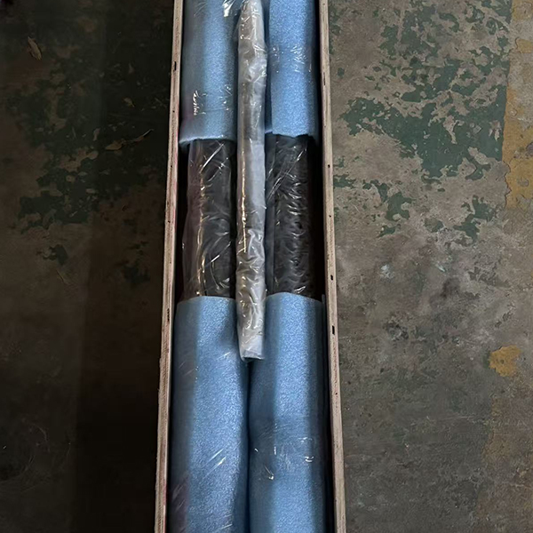 Компания Sichuan Pengcheng Petroleum Technology самостоятельно разработала и экспортировала за рубеж сбалансированные скользящие муфтовые переключатели и специальные инструменты, способствуя эффективной модернизации добычи нефти и газа. 🌍