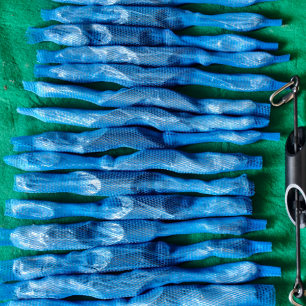 Экспертная кастомизация и глобальная доставка | Компания Sichuan Pengcheng Petroleum успешно отгрузила партию изготовленных по спецзаказу скребков для удаления парафина типа «Восьмерка», повышая эффективность очистки скважин на зарубежных месторождениях