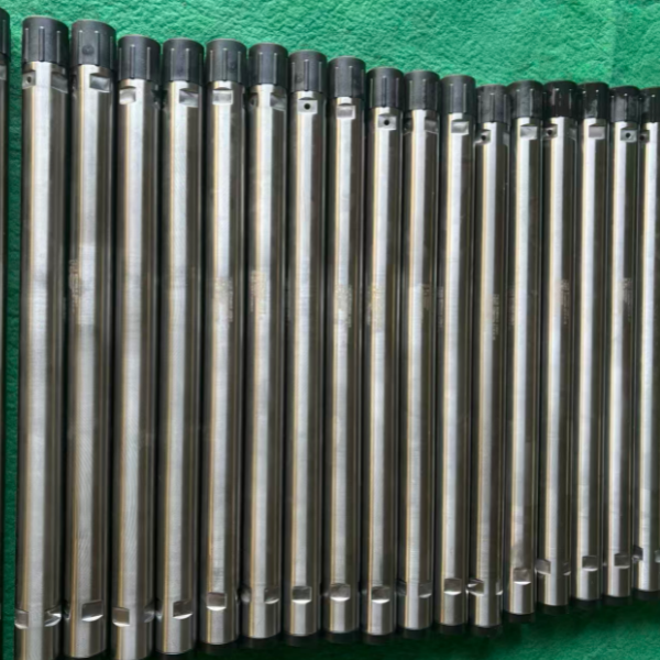 Сегодня отправлена партия изготовленных на заказ утяжелителей из вольфрамовой стали, которые помогут повысить качество и эффективность работ по каротажу на нефтяных месторождениях страны