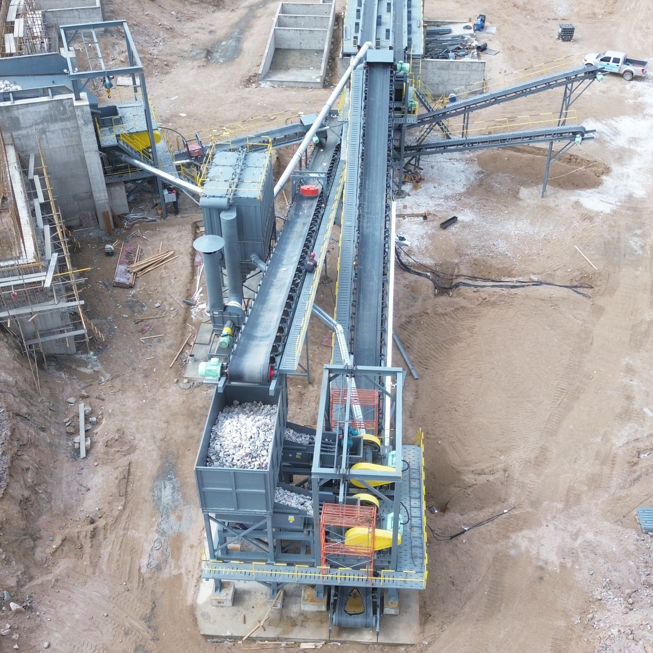 Как выбрать подходящую дробилку для вашего завода по производству песка и гравия?