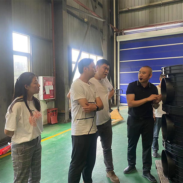 Как бесплатно получить люк с завода?