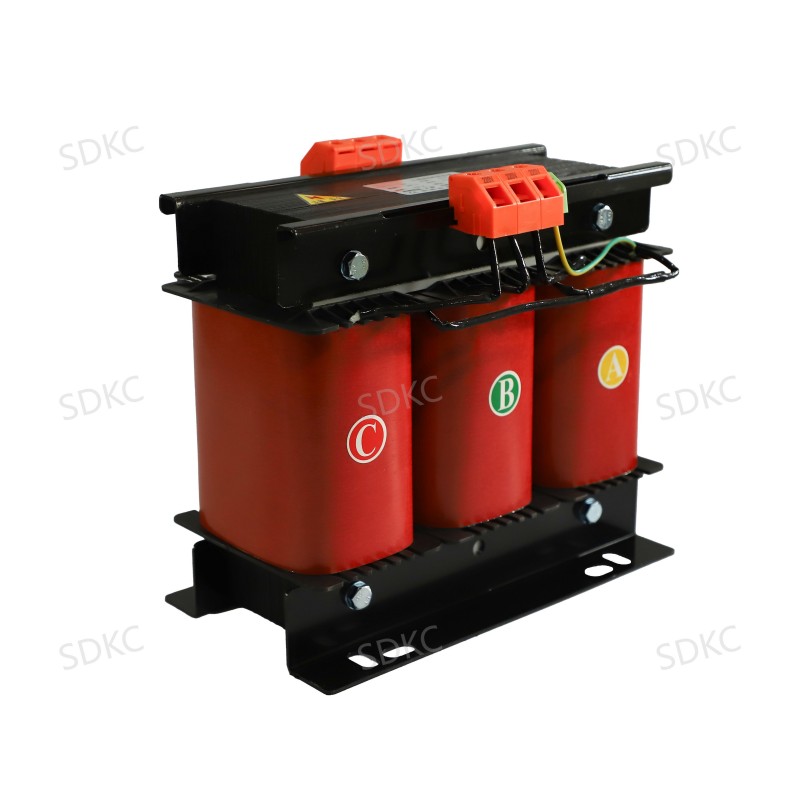 Three-phase transformer