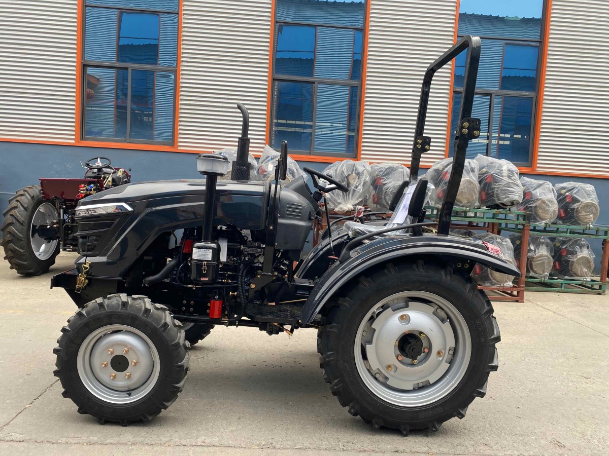 10 тракторов отправлены в Германию