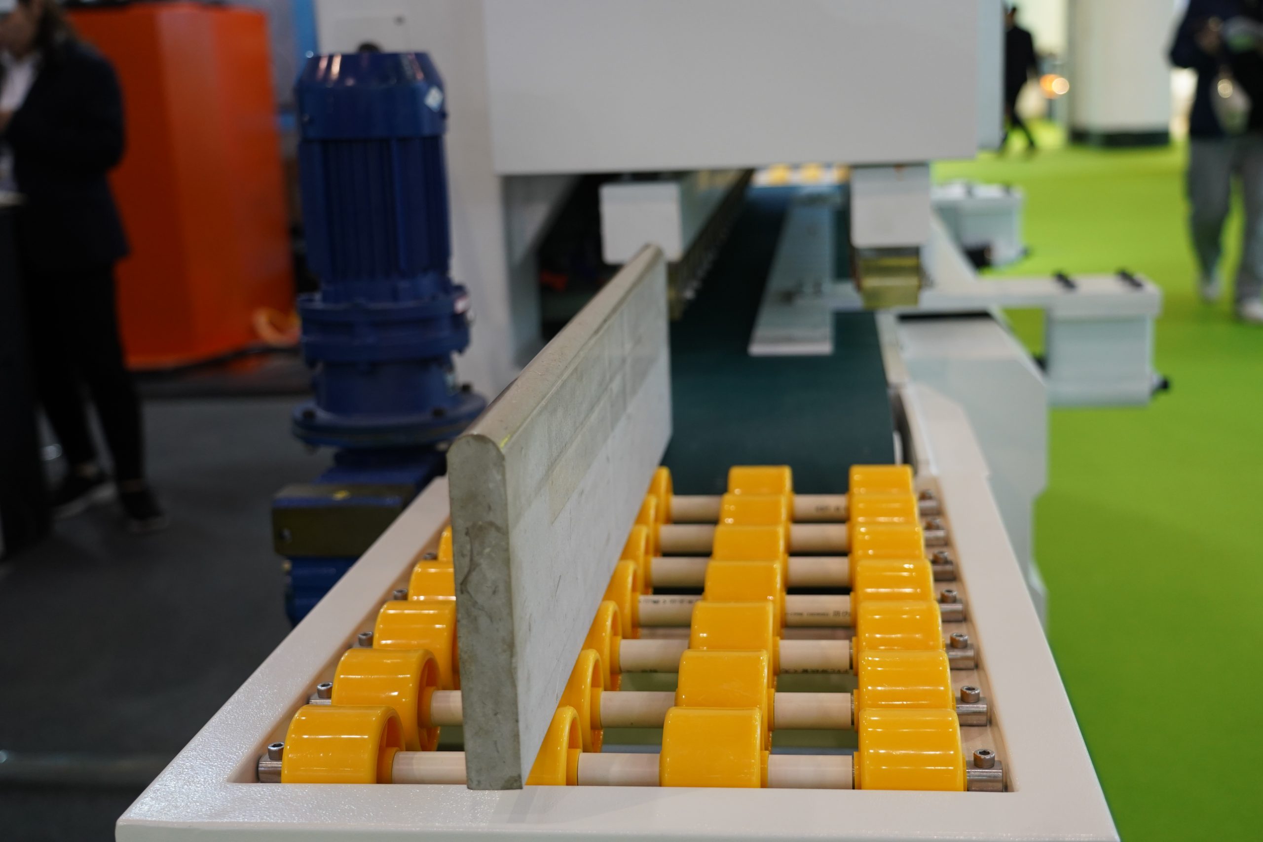 станок для полировки кромки камня