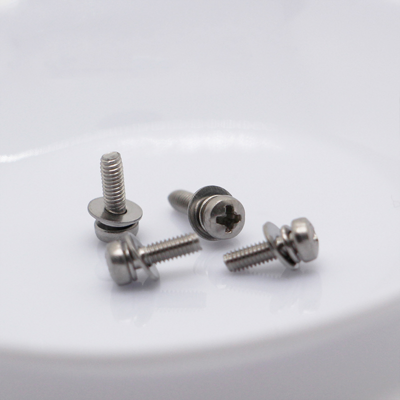 Вещи, используемые в процессе эксплуатации Микро-винт