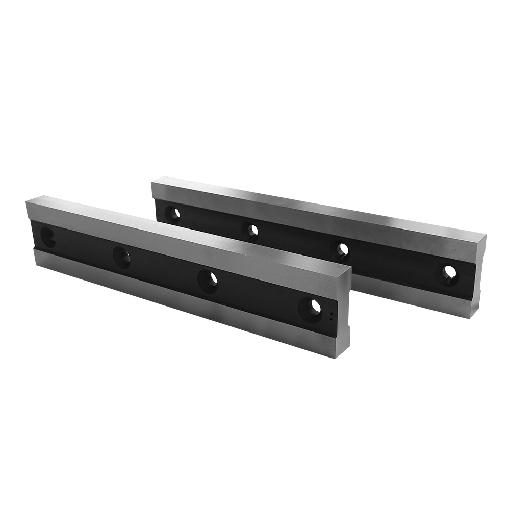 Китайский производитель металлургических ножей с более чем 30-летним опытом SHINITE выходит на российский рынок с высококачественными ножами для продольной и поперечной резки, а также для горячей прокатки.