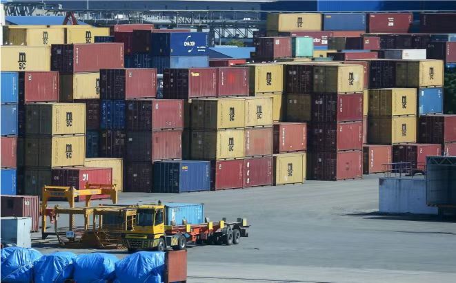 Главное таможенное управление Китая: за первые 11 месяцев этого года товарооборот между Китаем и Россией превысил 200 млрд долларов