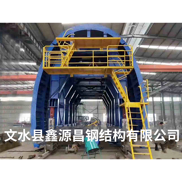 Опалубочная тележка для однопутного железнодорожного тоннеля