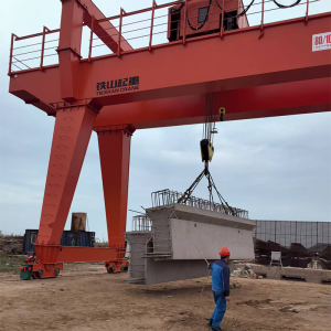 Полугантровый кран: Идеальное решение для оптимизации складских и производственных процессов