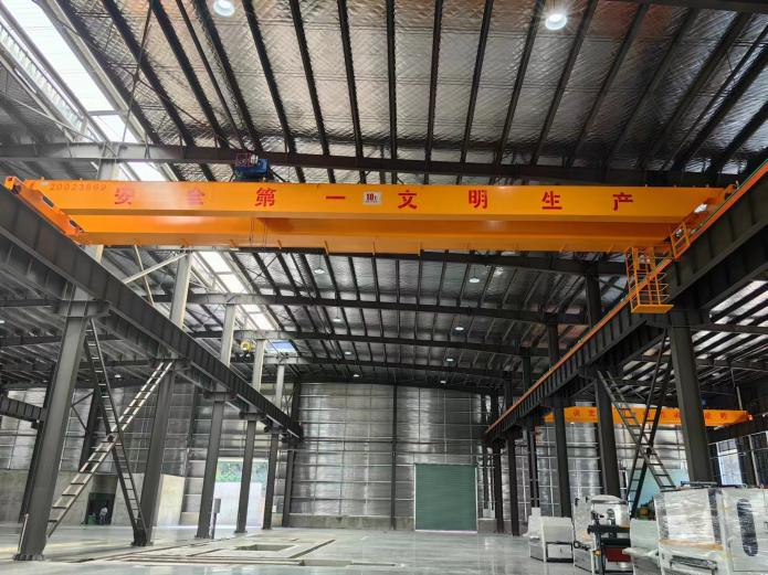 Европейский двухприставочный кран компании TieShan Crane