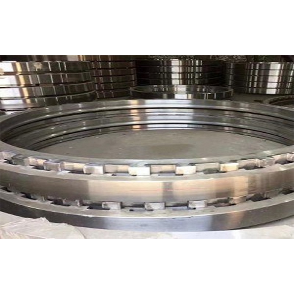 Винтовой пресс Zhengzhou Hualong используется в производстве фланцевых штамповок