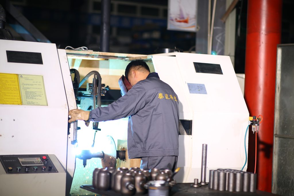 Сварка корпуса малогабаритного полностью сварного шарового крана