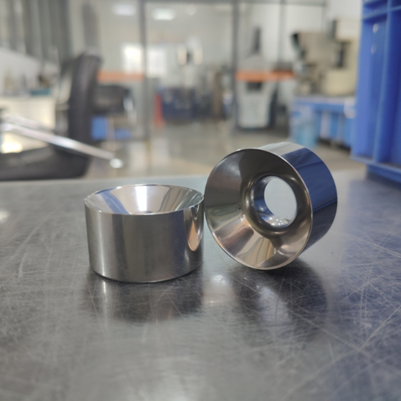 Почему производители клапанов двигателей полагаются на горячие штампы из кобальтового сплава?