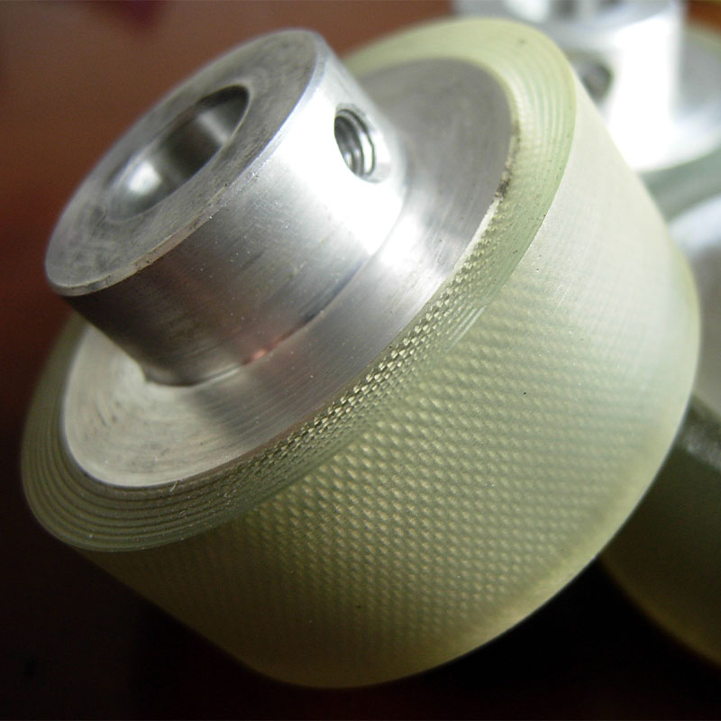 Различия между полиэтиленом и полиуретаном