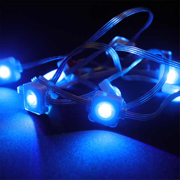 C30 Пиксельный светильник – Пиксельный светильник с технологией RGBW, 16-битной градацией и углом свечения 180° для архитектурного освещения