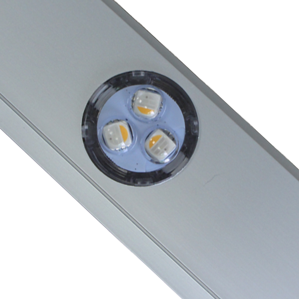 Пиксельный светильник D35L – Пиксельный светильник с 16-битной градацией, углом свечения 180° и защитой IP66 для архитектурного и ландшафтного освещения