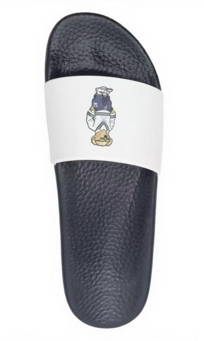 Белые тапочки