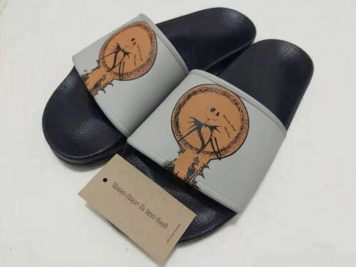 Серые тапочки